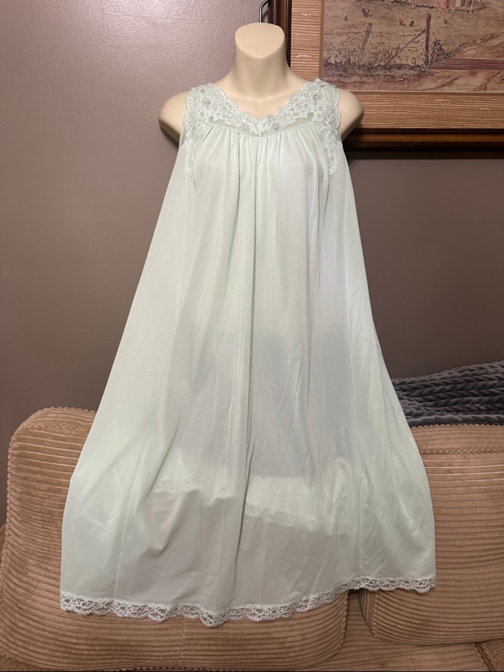 ShadowLine Vintage Light Mint Lace-Trim Nightgown - Women Intimates size Small